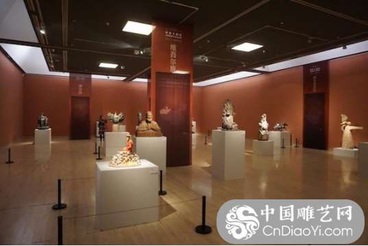 雕塑里的傣族藏族壮族维吾尔族，全国雕塑艺术展在京举办