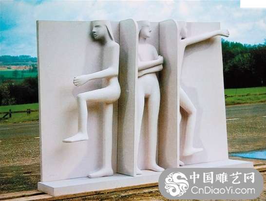 看英国艺术家肯尼斯阿米塔基的公共雕塑