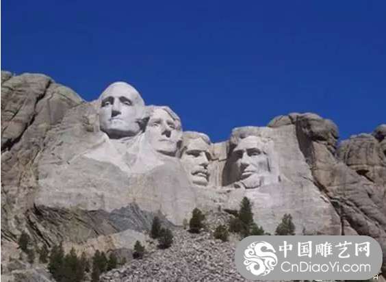 你见过美国总统石雕的背面吗