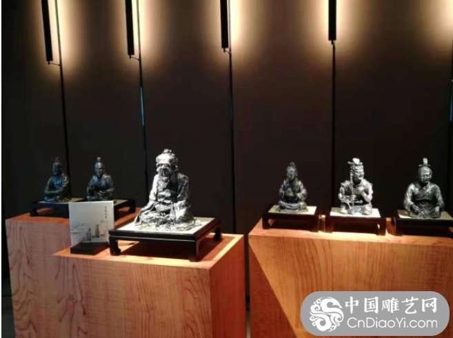 皇家雪兰莪“有教无类”系列精品雕塑北京首发