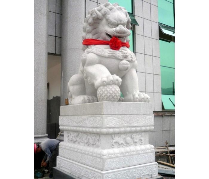 汉白玉石狮子_园林狮子(图片)